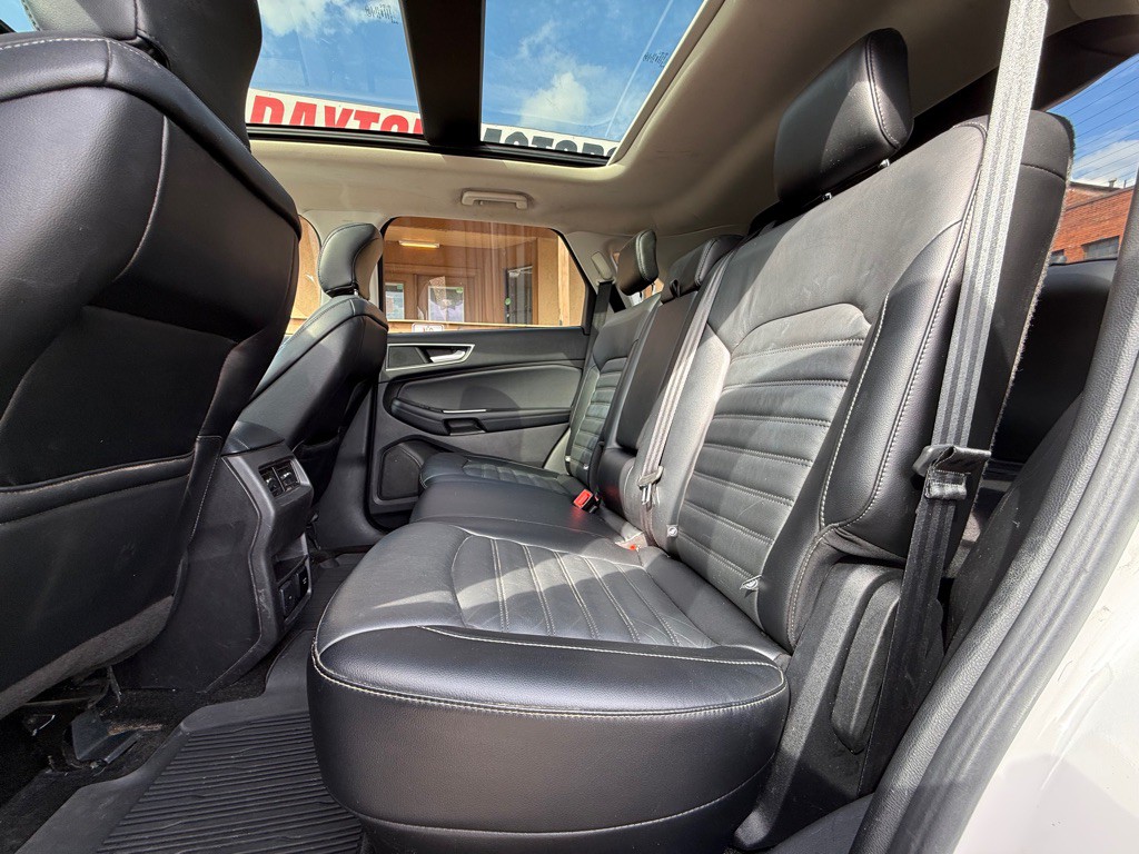2018 Ford Edge Image 10