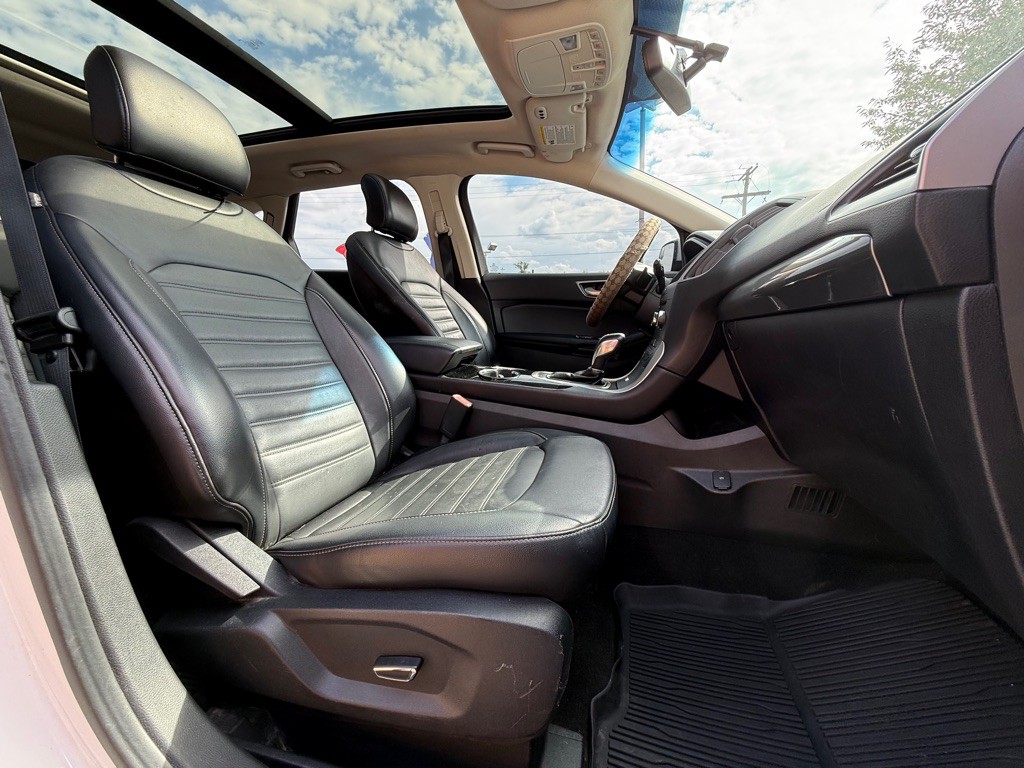 2018 Ford Edge Image 11