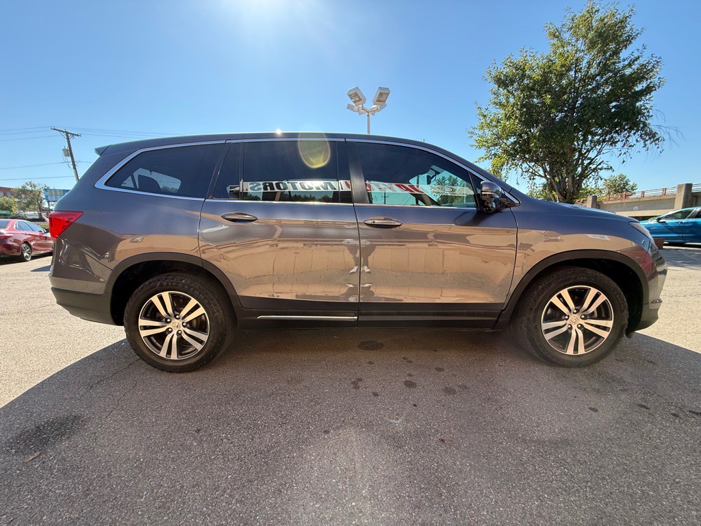 2017 Honda Pilot Image 4