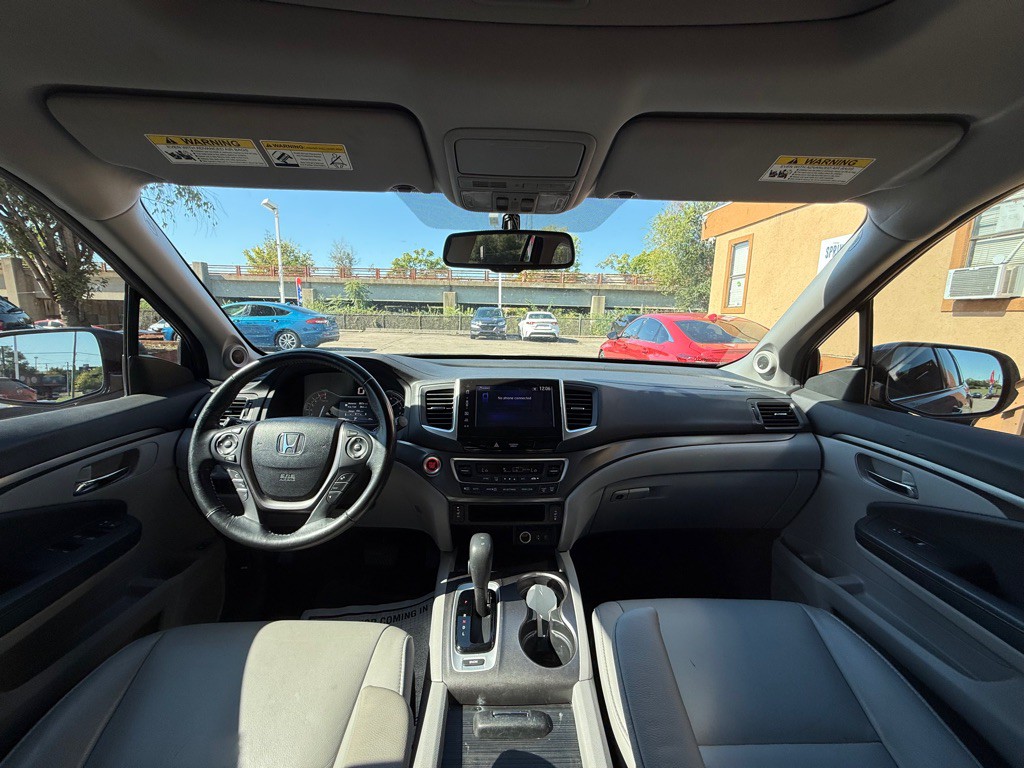 2017 Honda Pilot Image 14