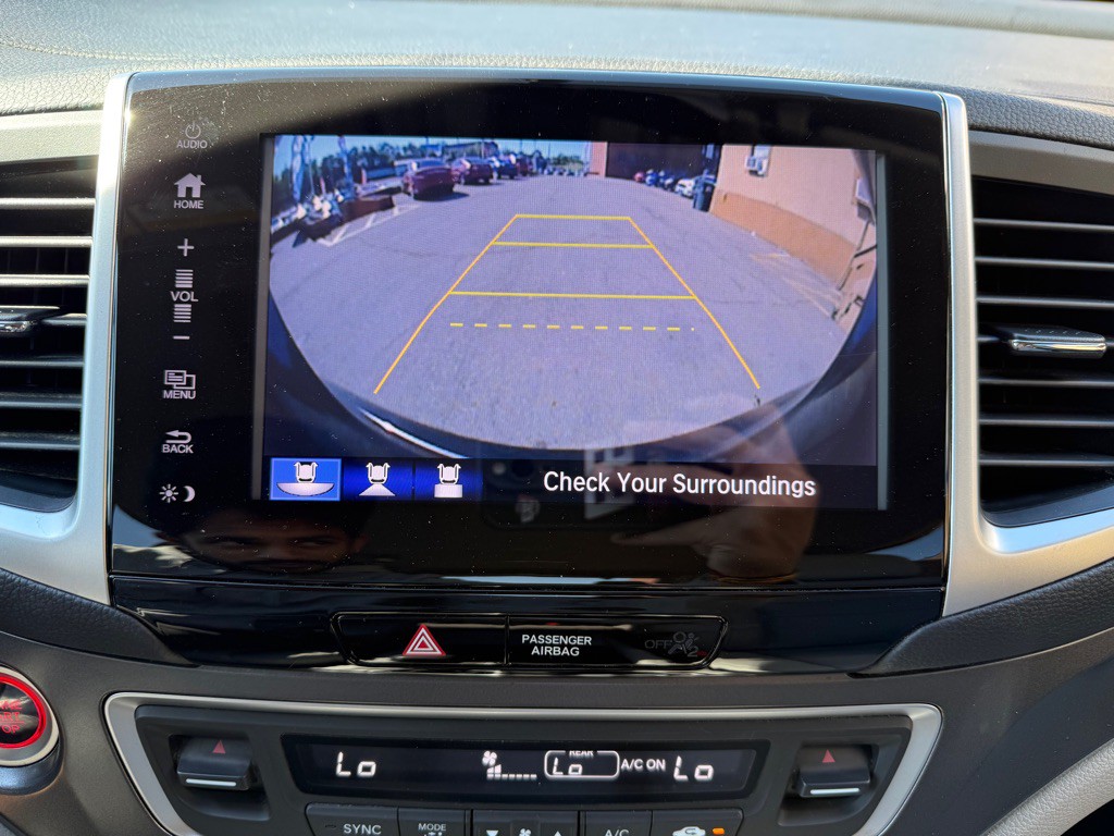 2017 Honda Pilot Image 17