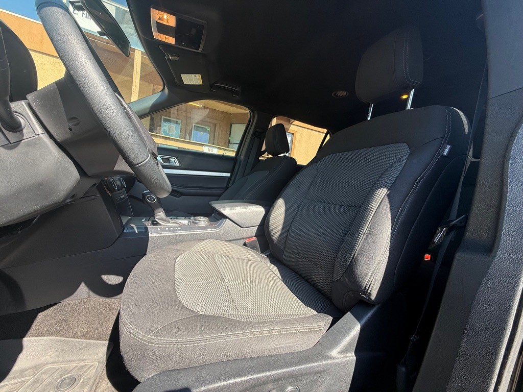 2018 Ford Explorer Image 9