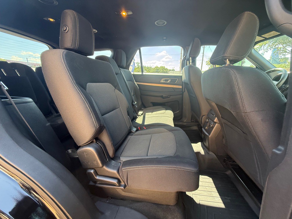 2018 Ford Explorer Image 12