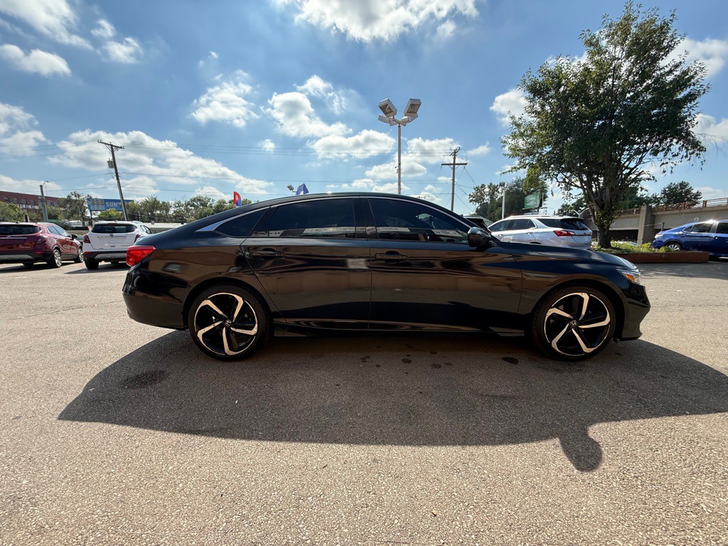 2018 Honda Accord Image 4