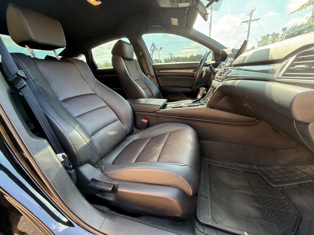 2018 Honda Accord Image 11