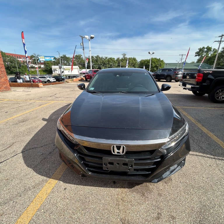 2018 Honda Accord Image 2