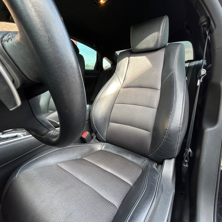 2018 Honda Accord Image 9
