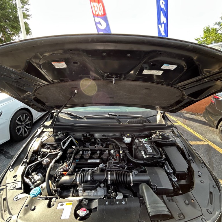 2018 Honda Accord Image 17
