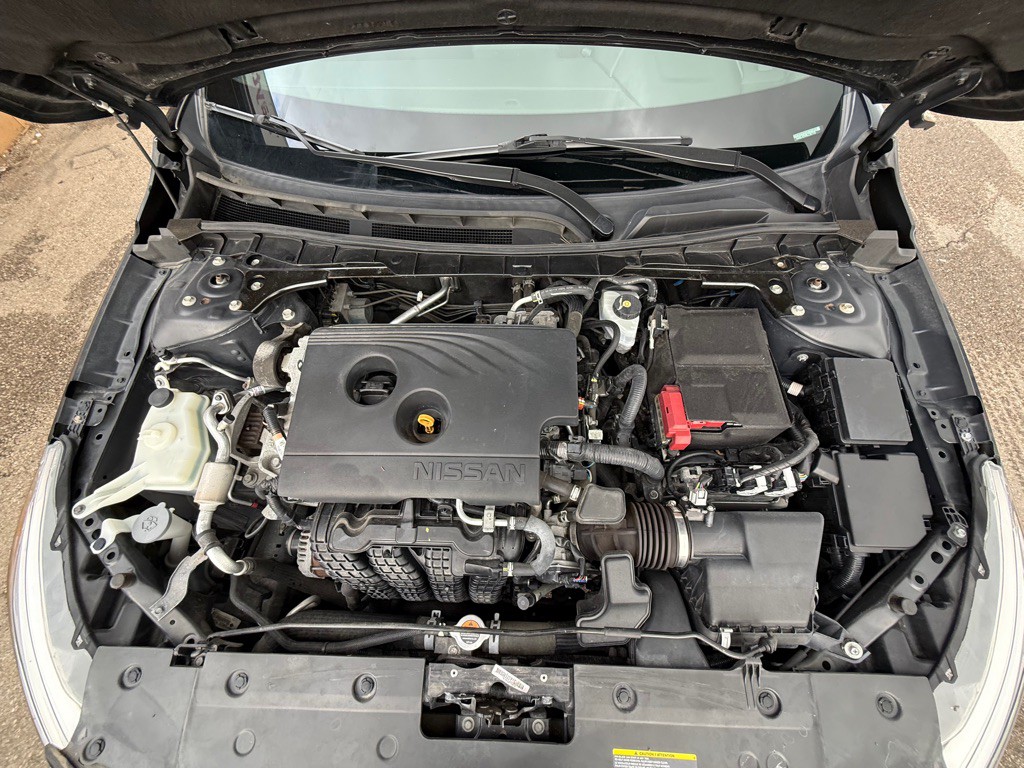2020 Nissan Altima Image 17