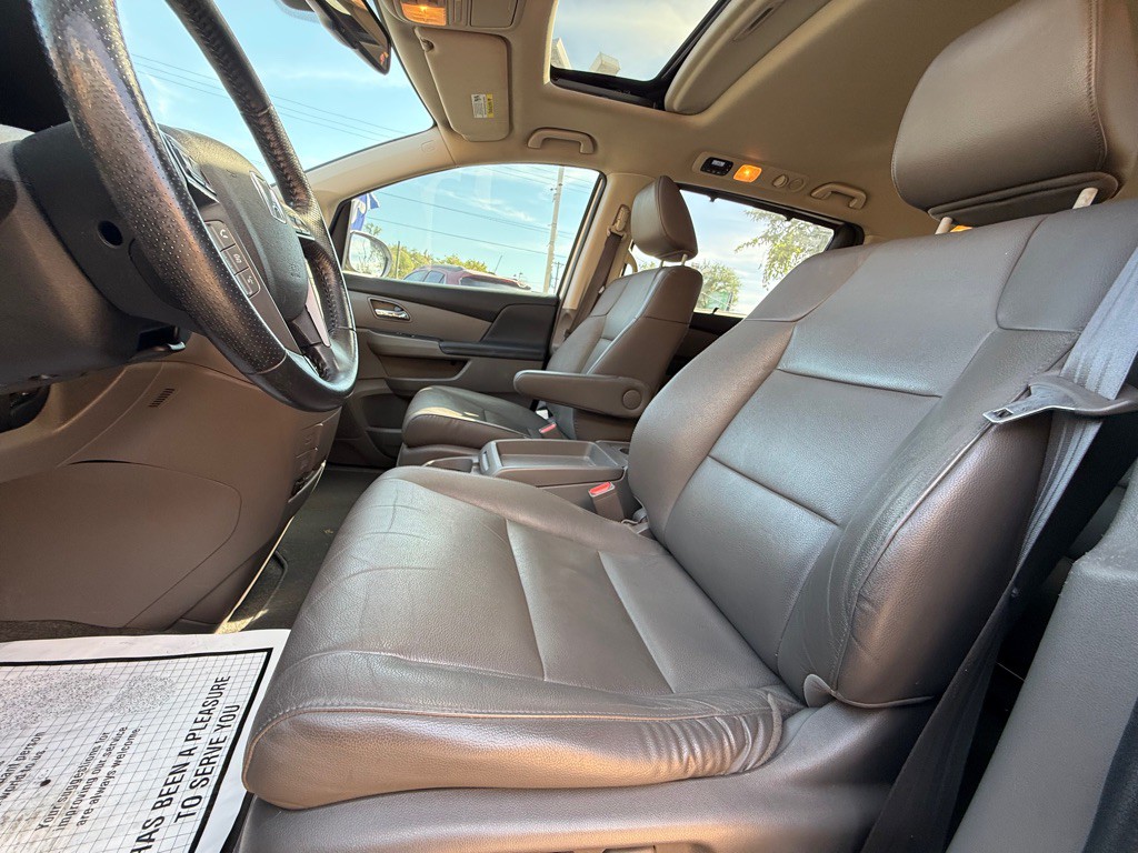 2017 Honda Odyssey Image 9