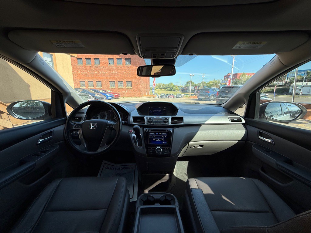2017 Honda Odyssey Image 13