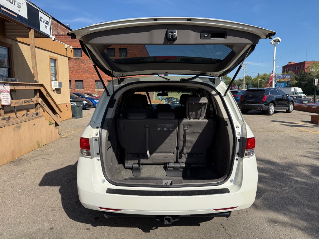 2017 Honda Odyssey Image 16