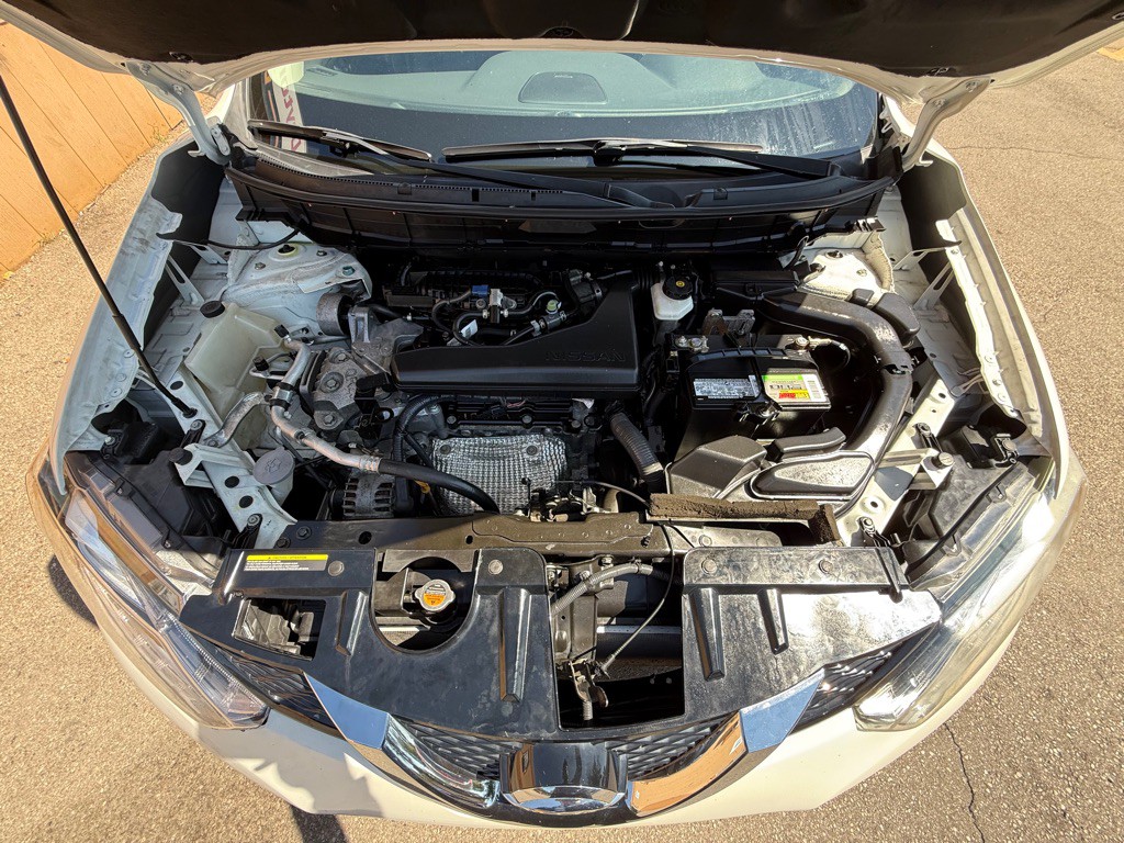 2015 Nissan Rogue Image 17