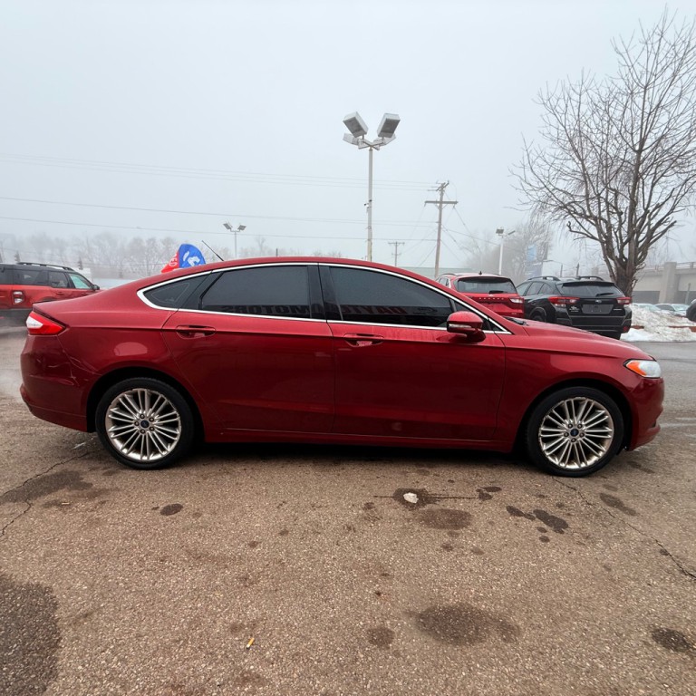 2016 Ford Fusion Image 4