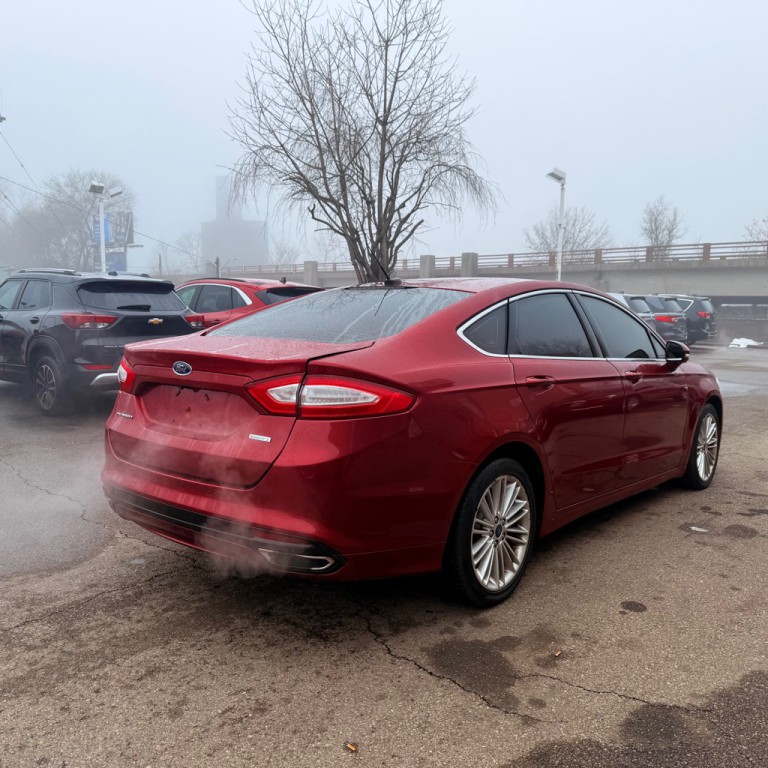 2016 Ford Fusion Image 5