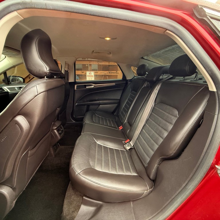 2016 Ford Fusion Image 10