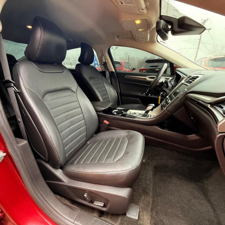 2016 Ford Fusion Image 11