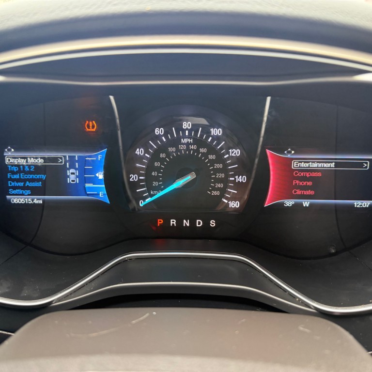 2016 Ford Fusion Image 16