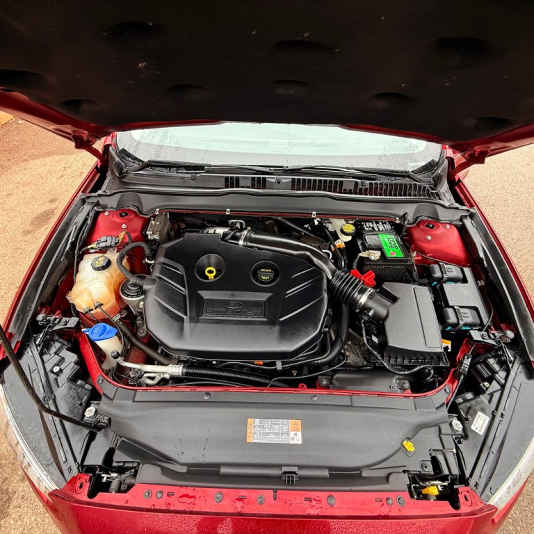 2016 Ford Fusion Image 18