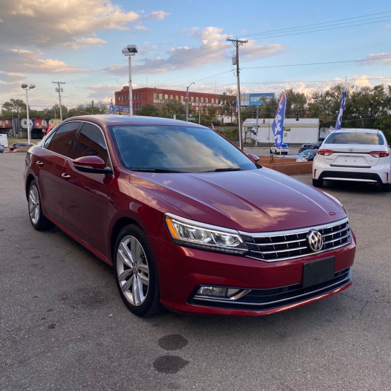 2018 Volkswagen Passat Image 3
