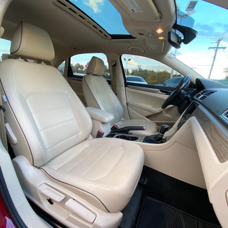 2018 Volkswagen Passat Image 11