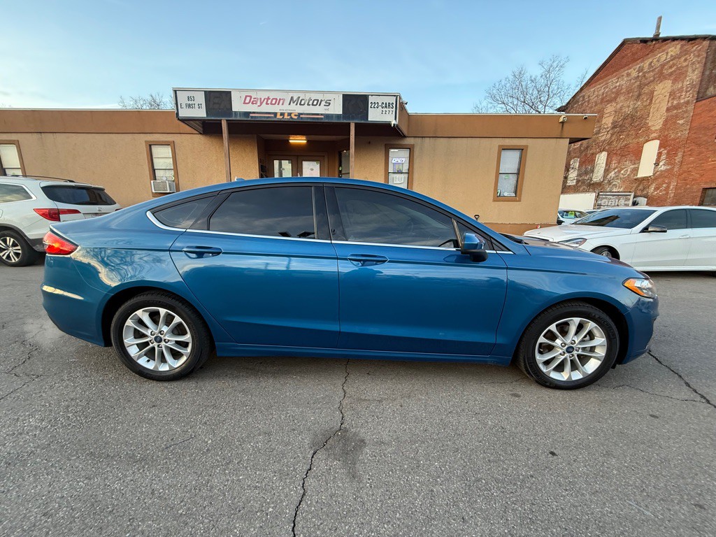 2019 Ford Fusion Image 2