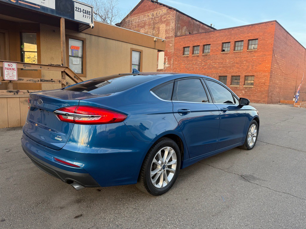 2019 Ford Fusion Image 3