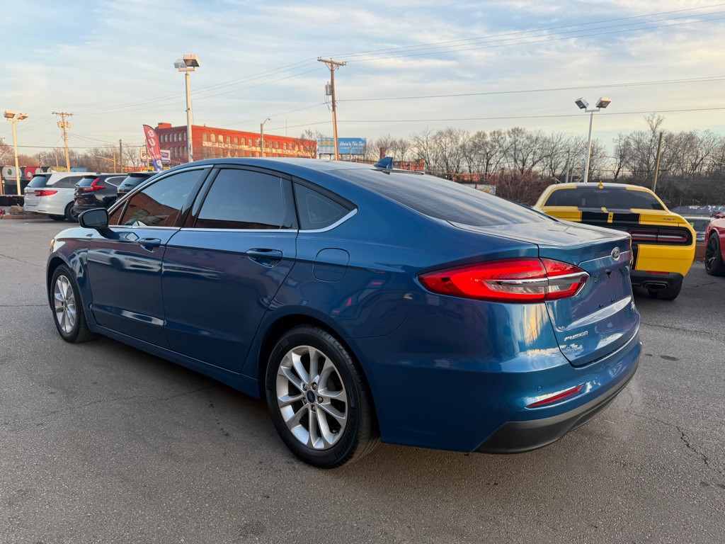 2019 Ford Fusion Image 5