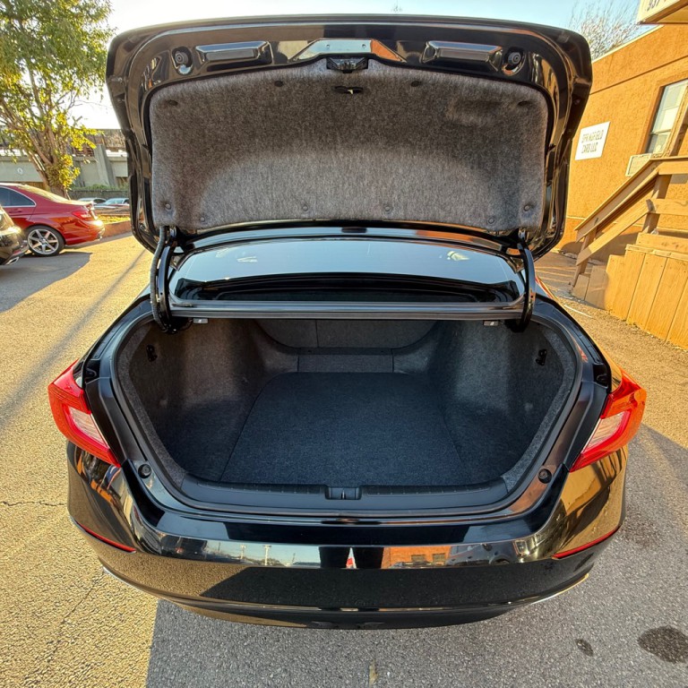 2019 Honda Accord Image 14