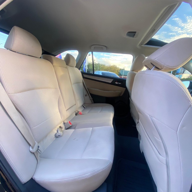 2019 Subaru Outback Image 12