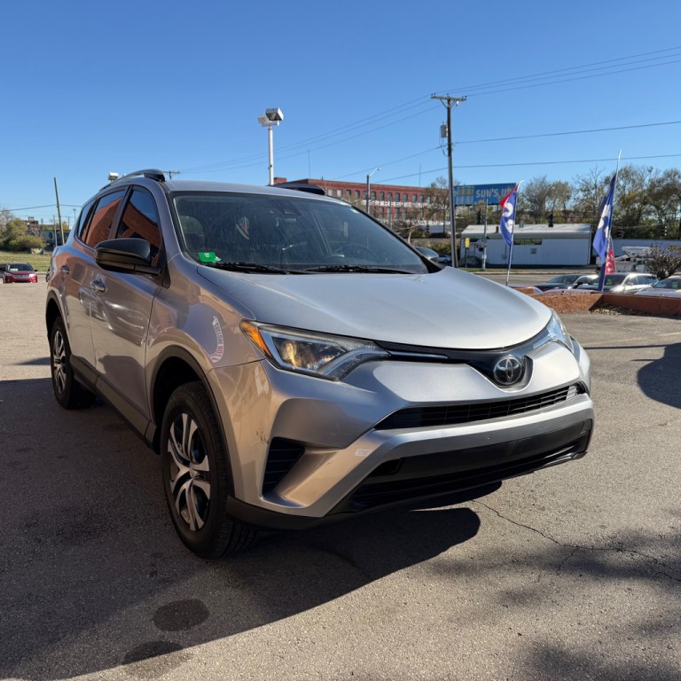 2018 Toyota Rav4 Image 3