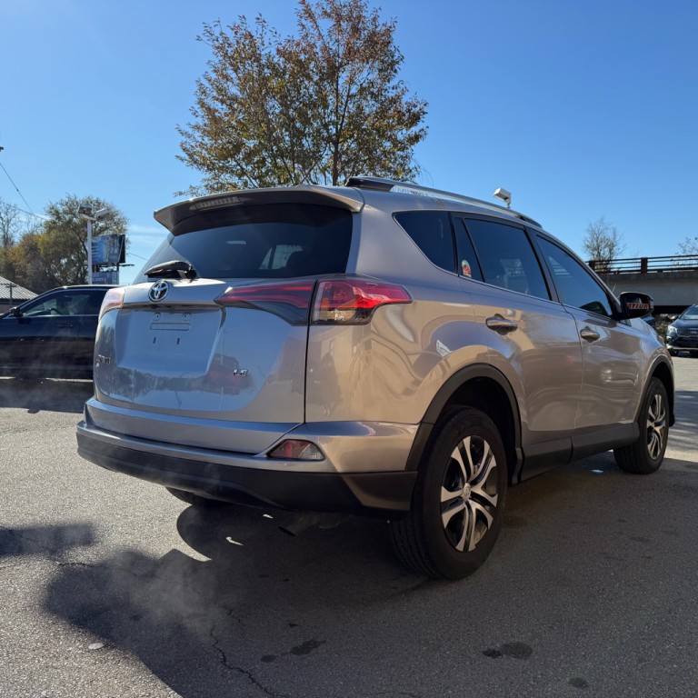 2018 Toyota Rav4 Image 5