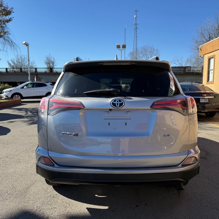 2018 Toyota Rav4 Image 6