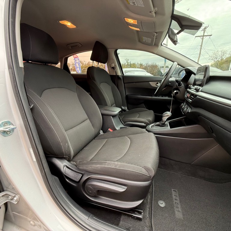 2020 Kia Forte Image 11