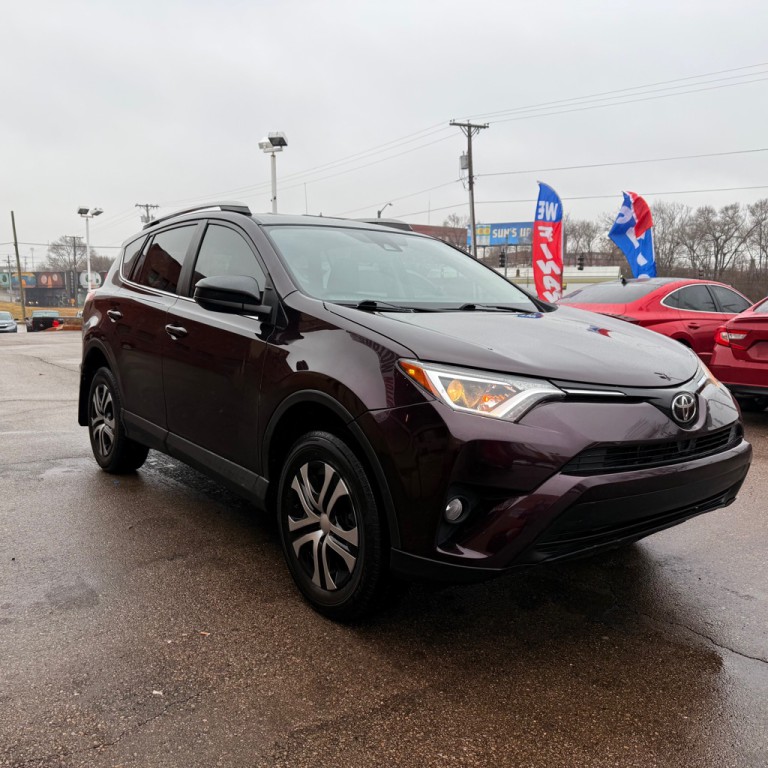 2017 Toyota Rav4 Image 3