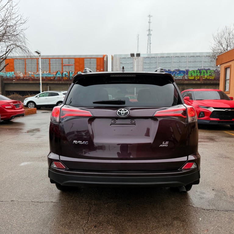 2017 Toyota Rav4 Image 6