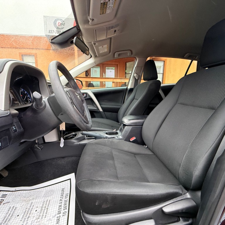 2017 Toyota Rav4 Image 9