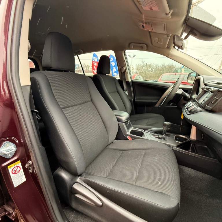 2017 Toyota Rav4 Image 11