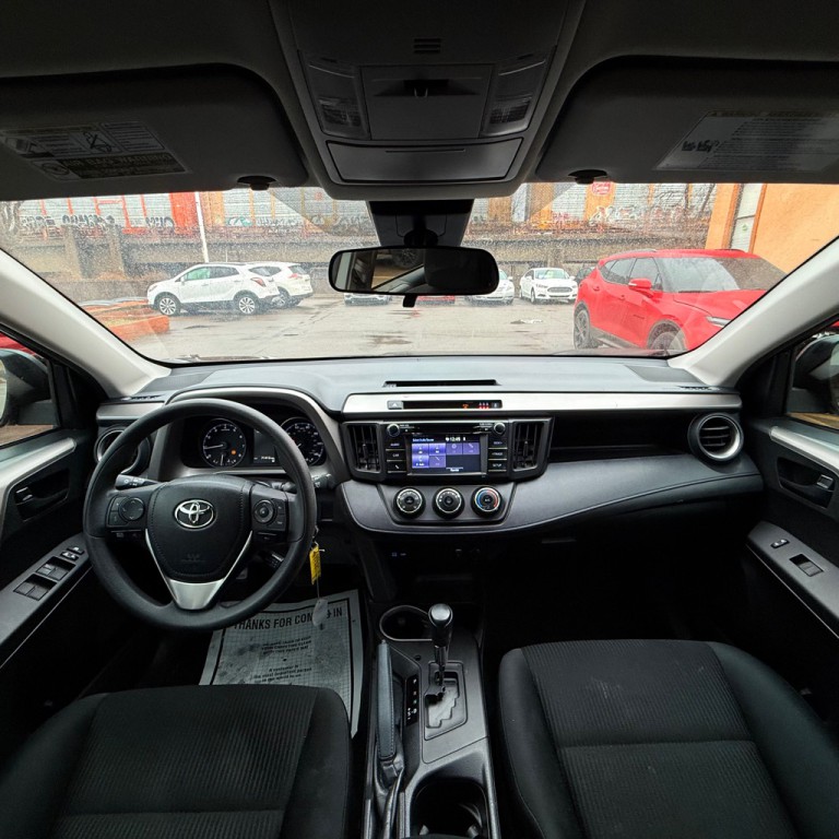 2017 Toyota Rav4 Image 13