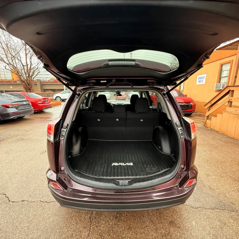 2017 Toyota Rav4 Image 14