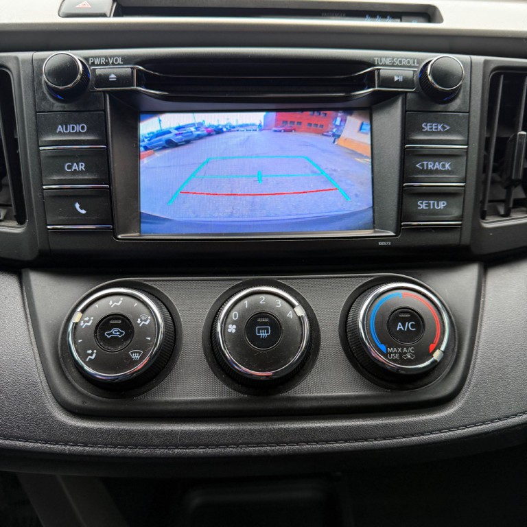 2017 Toyota Rav4 Image 16