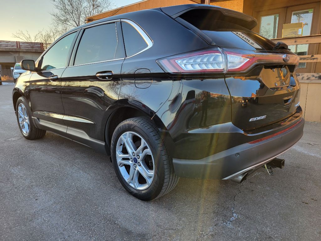2017 Ford Edge Image 4