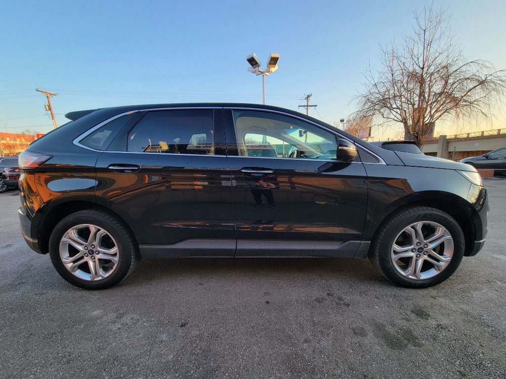 2017 Ford Edge Image 9