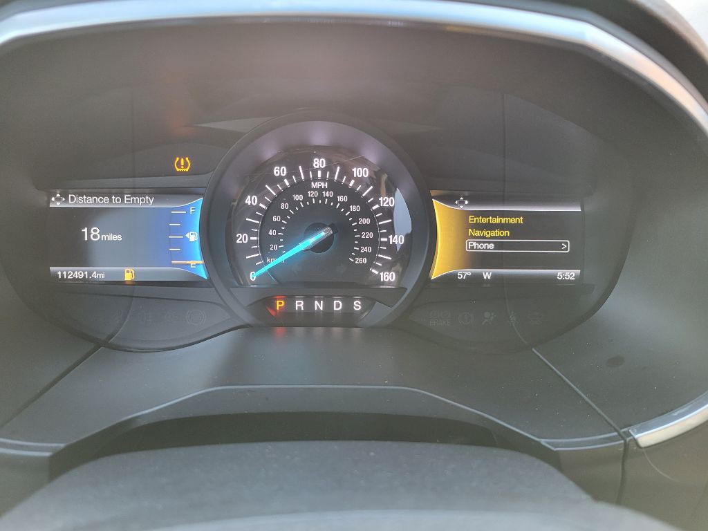 2017 Ford Edge Image 12