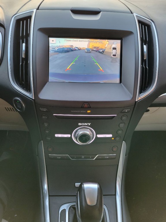2017 Ford Edge Image 14