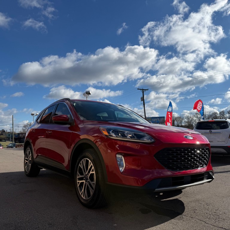 2020 Ford Escape Image 3