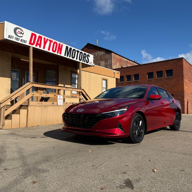 2022 Hyundai Elantra Image 1