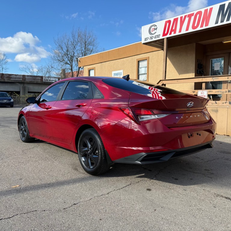 2022 Hyundai Elantra Image 7