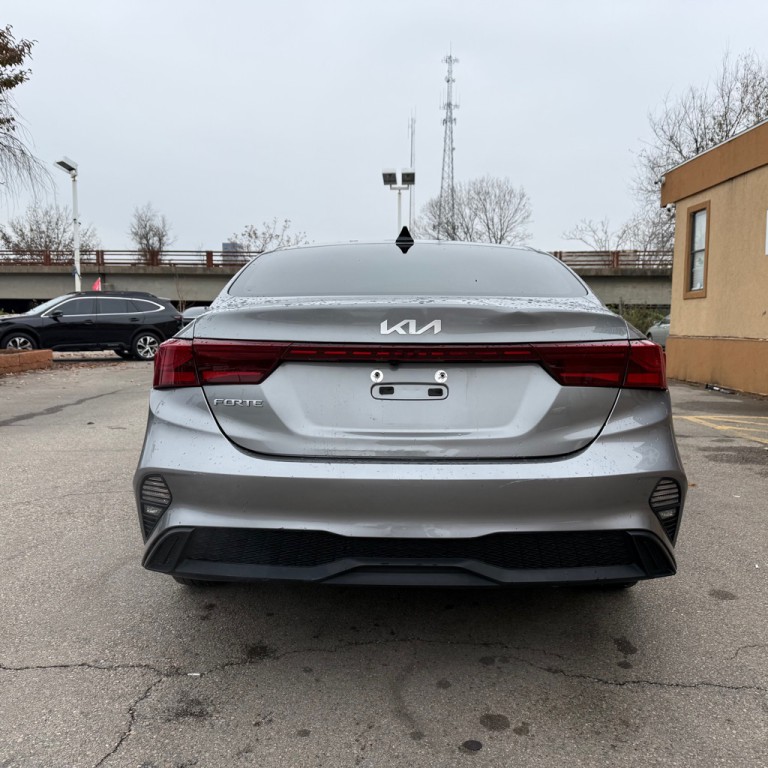 2022 Kia Forte Image 6