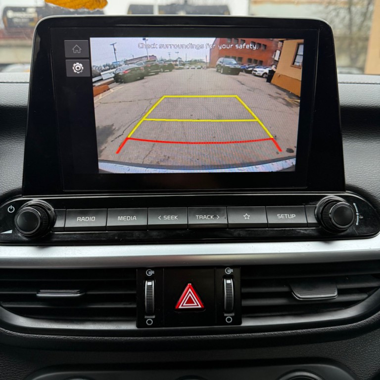 2022 Kia Forte Image 16